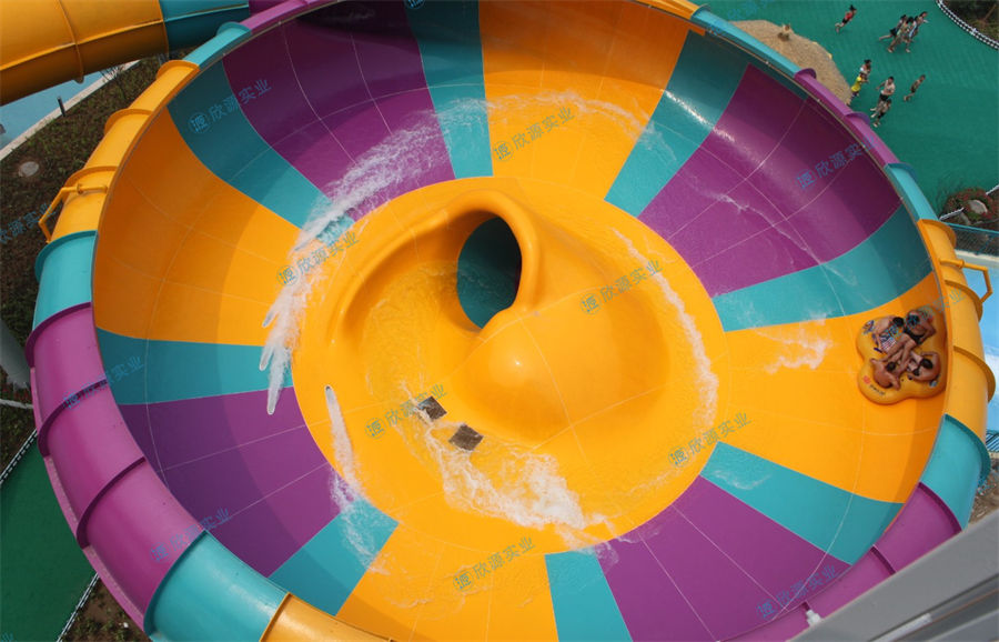 巨兽碗水上乐园大型滑梯