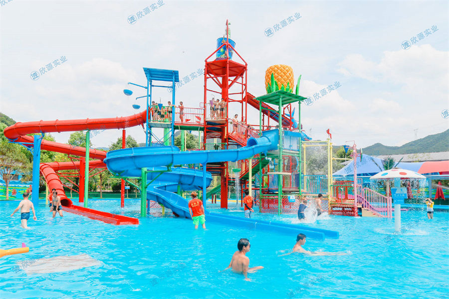 螺旋滑梯水寨水屋