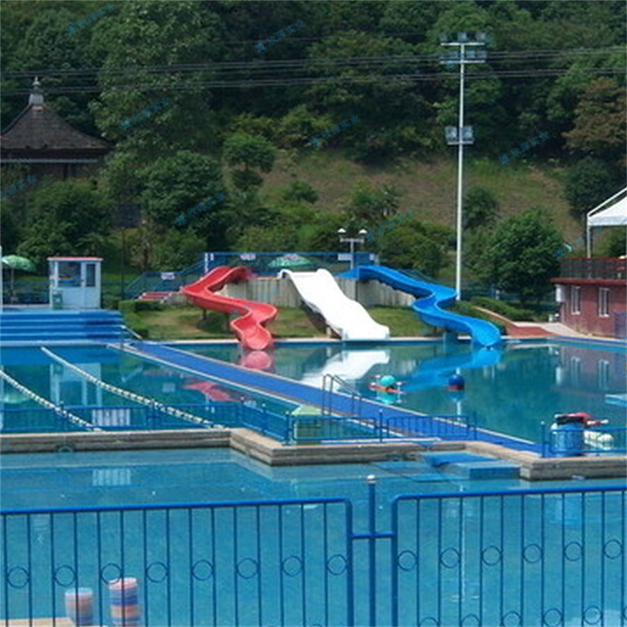 山坡滑梯水上乐园大型滑梯