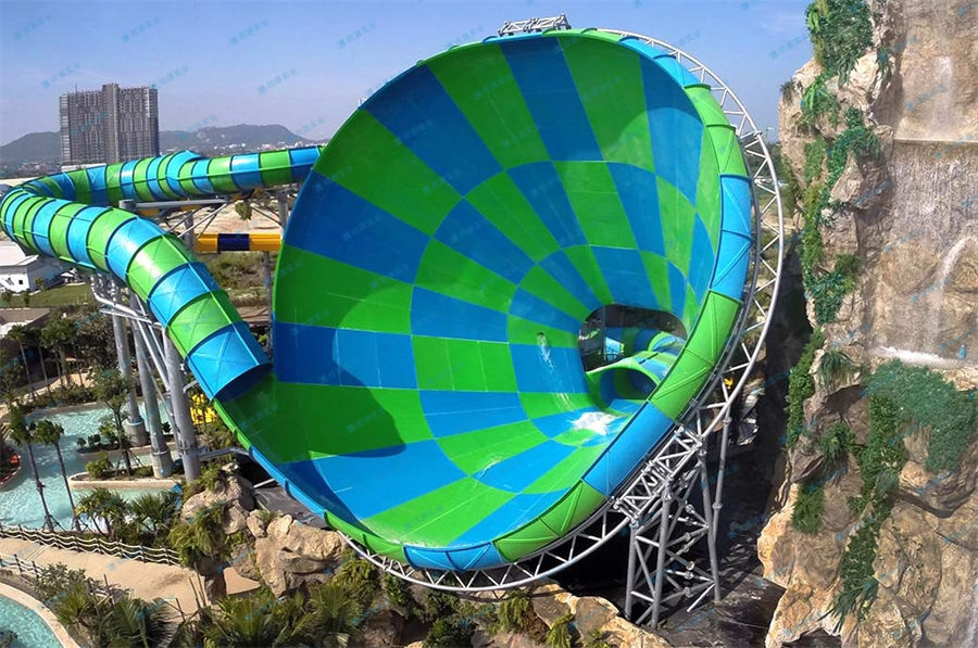 大喇叭水上大型滑梯