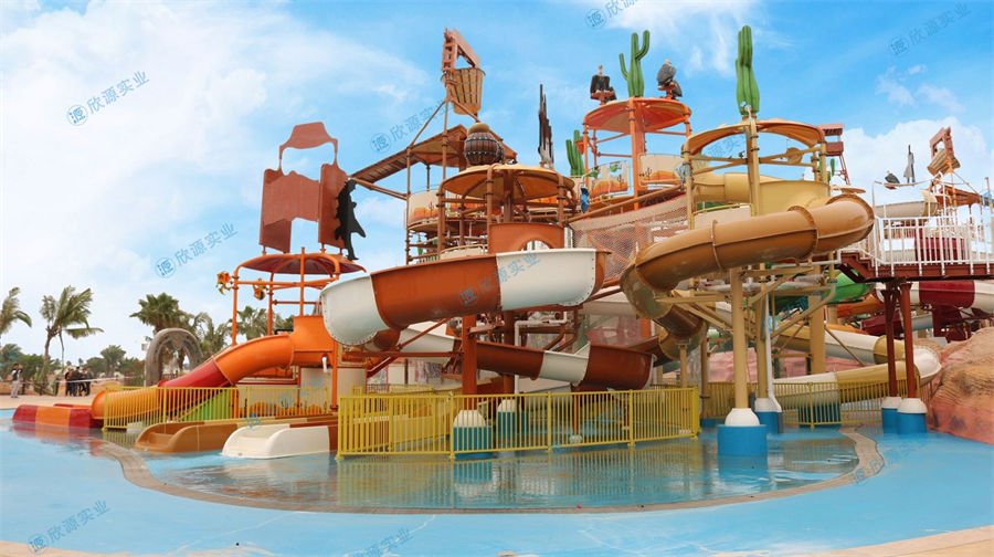 螺旋滑梯水寨水屋