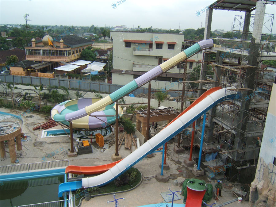 雪橇炮筒滑梯水上乐园大型滑梯