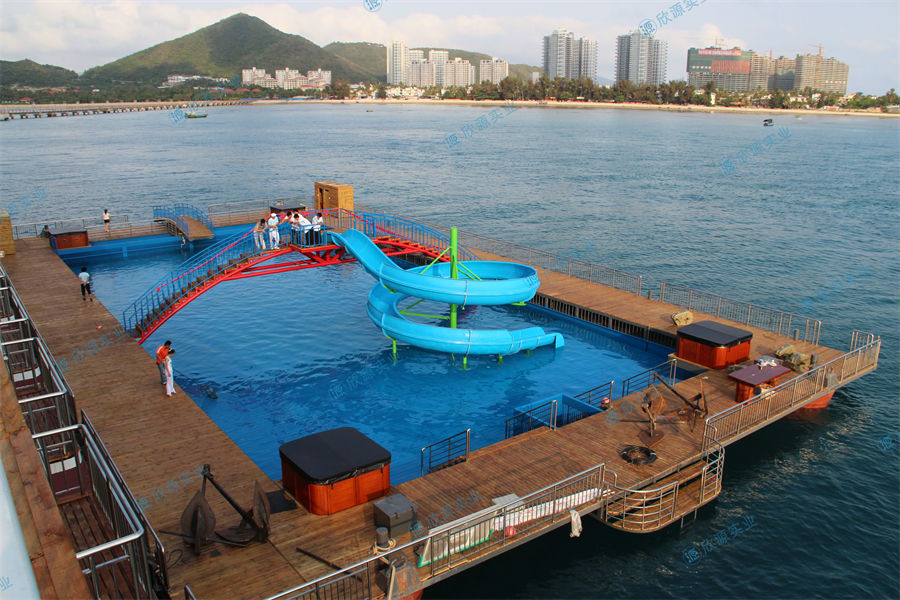 螺旋滑梯水上乐园大型滑梯