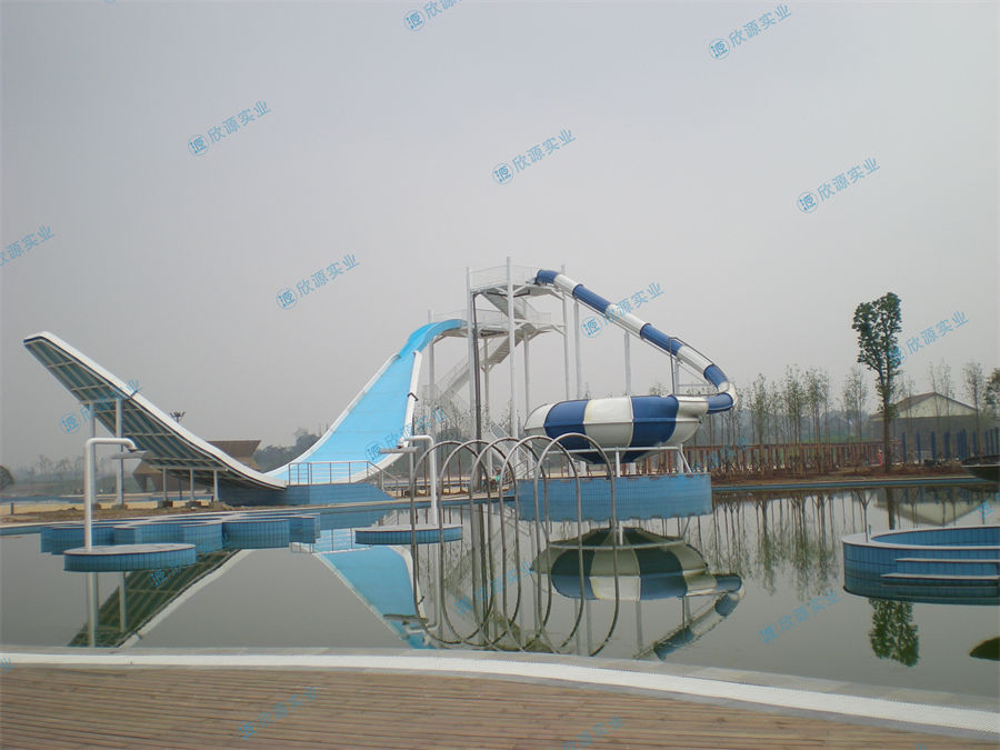 U型浪摆滑道水上乐园大型滑梯