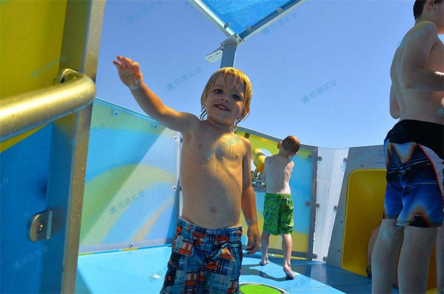 简约风格水上乐园水寨水屋