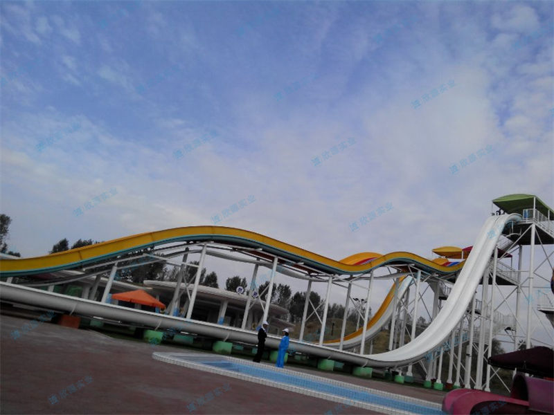 变坡高速滑梯