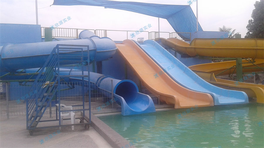 家庭组合滑梯水上乐园大型滑梯