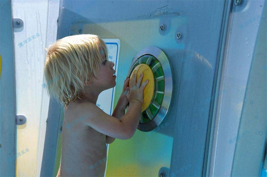 简约风格水上乐园水寨水屋