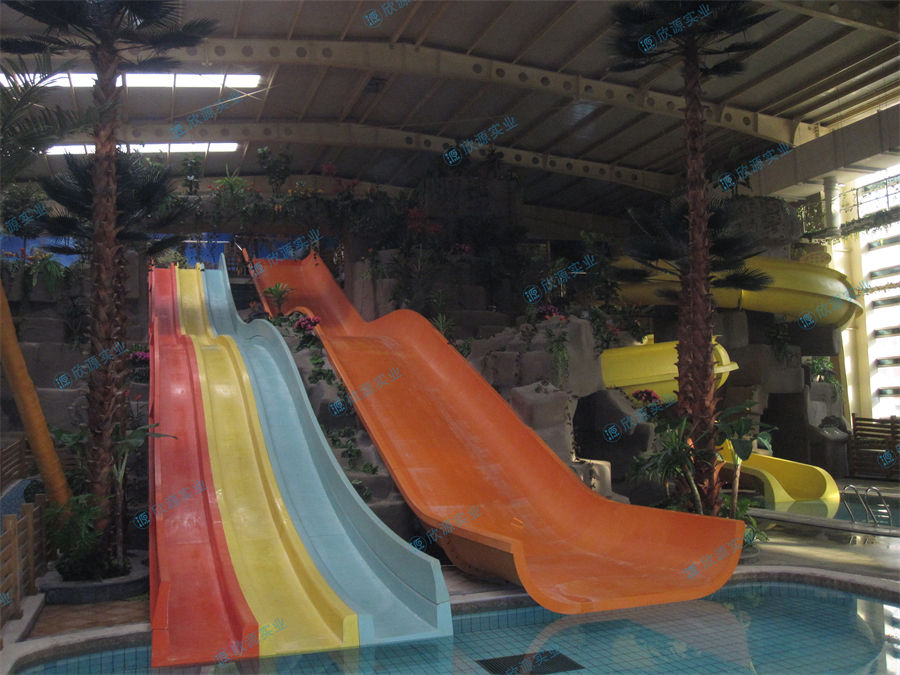 彩虹竞速波浪滑梯水上大型滑道定制